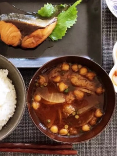 大根と油揚げの赤だし味噌汁-レシピのメイン写真