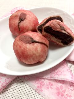 食パンで簡単に♪桜香るお饅頭-レシピのメイン写真