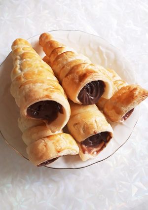 チョコカスタードクリームのパイコロネ-レシピのメイン写真