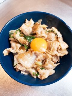 超簡単 すた丼 風 どんぶり-レシピのメイン写真