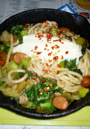 チョリソー＋からし菜＋チーズの焼きうどん-レシピのメイン写真