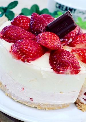 苺だらけのレアチーズケーキ-レシピのメイン写真