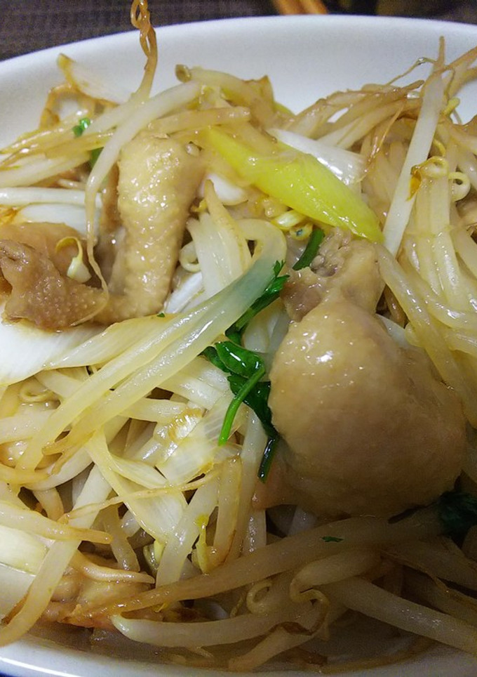 簡単中華・鶏皮とモヤシの葱油炒め-レシピのメイン写真