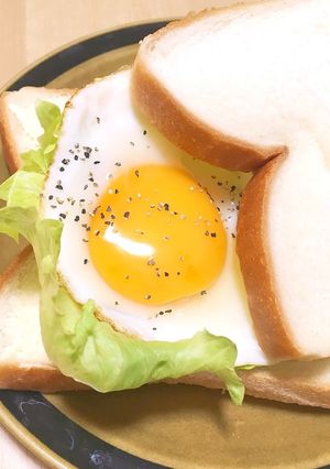 朝食・ランチに☆目玉焼きサンドイッチ-レシピのメイン写真