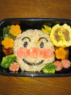 初めてのキャラ弁-レシピのメイン写真