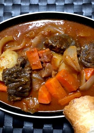 牛スネ肉のトマト煮込み-レシピのメイン写真