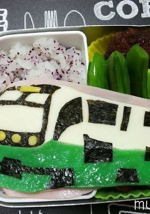 電車キャラ弁☆スーパービュー踊り子-レシピのメイン写真