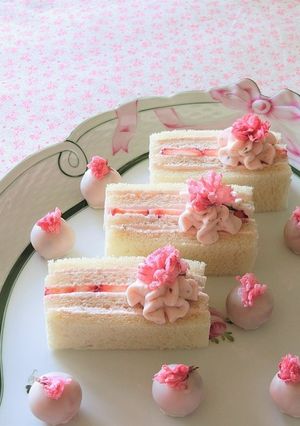 桜餡クリームといちごのサンドイッチケーキ-レシピのメイン写真