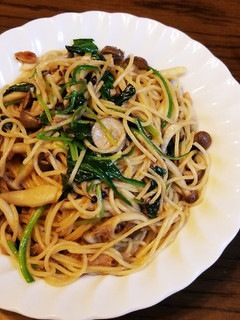 しめじとほうれん草のパスタ-レシピのメイン写真