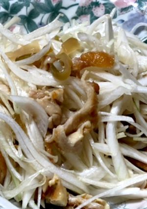 新玉ねぎとザーサイと鶏皮サラダ-レシピのメイン写真