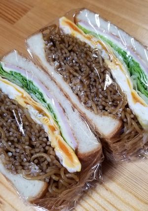 旦那お気に入り♡焼きそばサンドイッチ-レシピのメイン写真