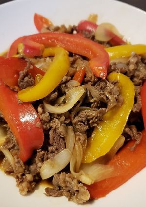 パプリカと牛肉の炒め物-レシピのメイン写真