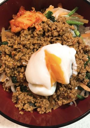 ビビンバ風そぼろ丼-レシピのメイン写真