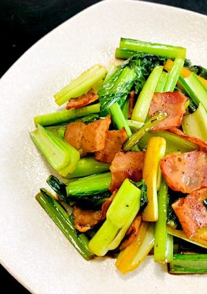小松菜とベーコンのバター醤油炒め-レシピのメイン写真