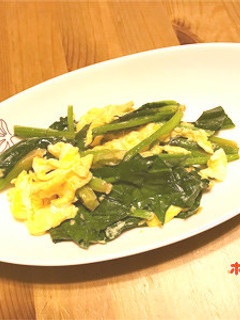 【ホシサン★だし醤油】卵とほうれん草炒め-レシピのメイン写真