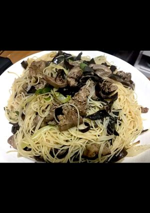 ゴマ油が決め手! 鶏レバーの焼きビーフン-レシピのメイン写真