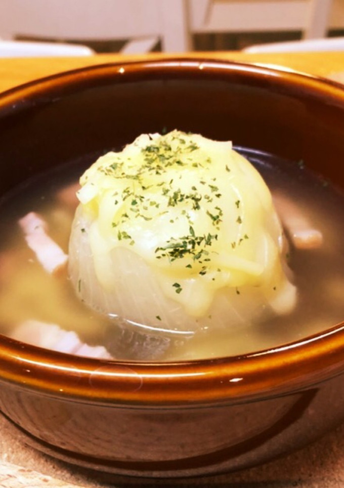 新玉ねぎのトロッとまるごとスープ-レシピのメイン写真