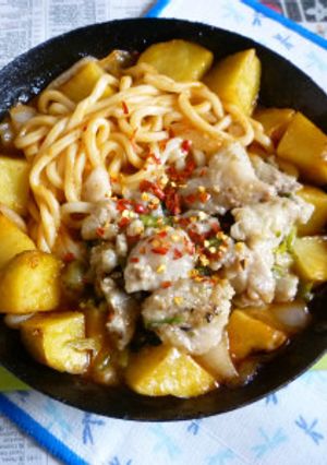 真鱈＋ポテト＆新タマのピリ辛焼きうどん-レシピのメイン写真