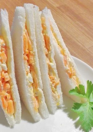 彩り豊か☆にんじんサンドイッチ-レシピのメイン写真