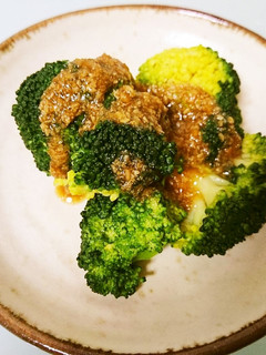 作り置き☆ブロッコリーのごま味噌がけ-レシピのメイン写真