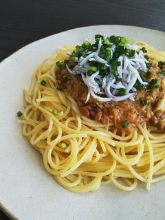 簡単に納豆、なめ茸、しらすのパスタ-レシピのメイン写真