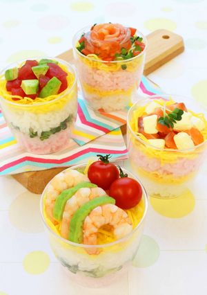カラフルかわいい★カップ寿司-レシピのメイン写真