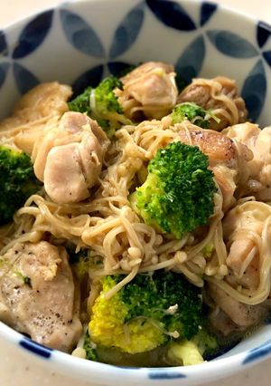 鶏もも肉とえのき茸のガリバタ醤油-レシピのメイン写真