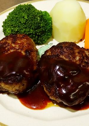 昆布粉末が隠し味の手作りハンバーグ-レシピのメイン写真