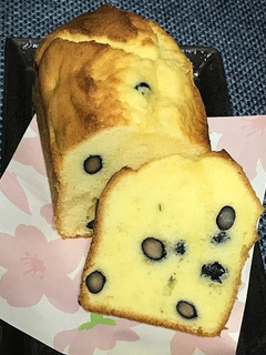 黒豆入り白あんケーキ-レシピのメイン写真