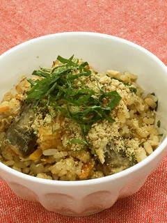 さば缶とごまの炊き込みご飯-レシピのメイン写真