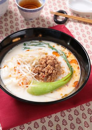 餃子の皮ヌードルde担々麺風スープ-レシピのメイン写真