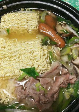 ラーメン鍋☆新キャベツでまんぷく鍋-レシピのメイン写真