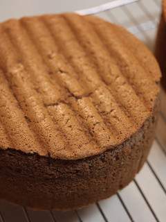 シュクレでふわふわ軽いココアスポンジ-レシピのメイン写真