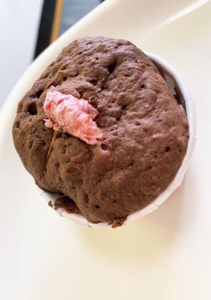 レンジで作る！桜香るチョコマフィン-レシピのメイン写真