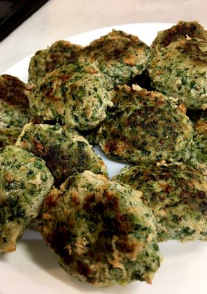 お弁当にも！春菊と豚ひき肉のつくね-レシピのメイン写真