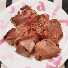 รูปของ 簡単...♪*ﾟタン塩胡椒焼き