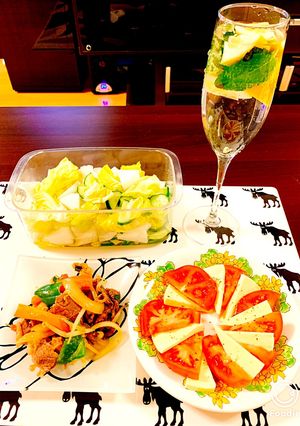 宅飲みに♪速攻カプレーゼもどきとおつまみ-レシピのメイン写真