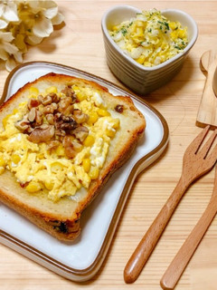 簡単スクランブルエッグチーズトーストꕤ-レシピのメイン写真