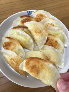 さつまいもチーズの餃子の皮包み焼き-レシピのメイン写真
