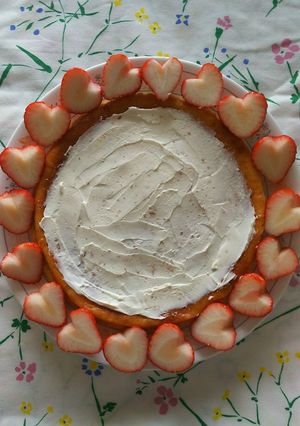 チーズケーキの飾り☆いちご-レシピのメイン写真