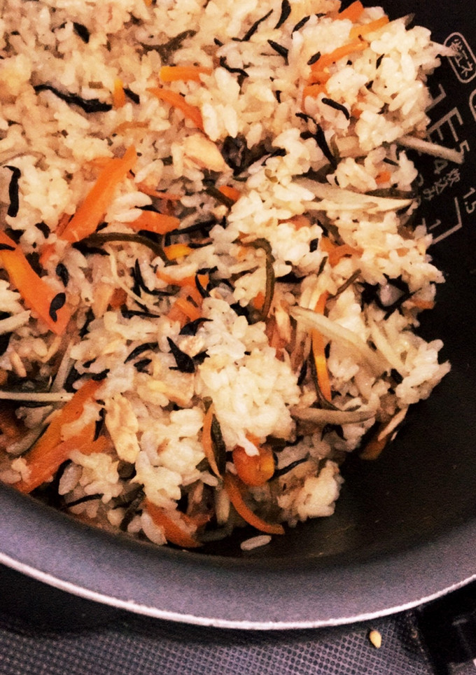 うちの炊き込みご飯は簡単で美味い！-レシピのメイン写真