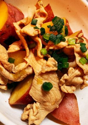お吸物の素で！豚肉と薩摩芋の簡単煮-レシピのメイン写真