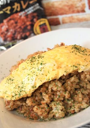 キーマカレーでオムライス-レシピのメイン写真