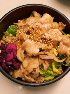 春キャベツの豚丼-レシピのメイン写真
