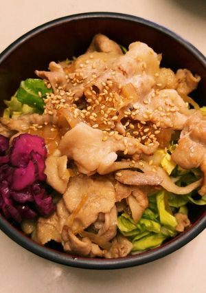 春キャベツの豚丼-レシピのメイン写真