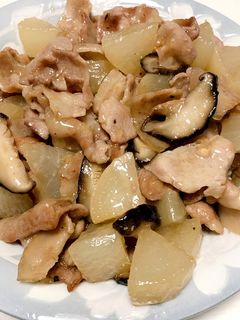 大根と豚バラ肉の炒め煮-レシピのメイン写真