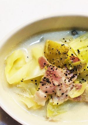 新じゃがと春キャベツの豆乳味噌スープ-レシピのメイン写真