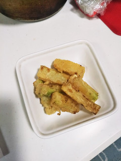 ブロッコリーの茎の唐揚げ-レシピのメイン写真