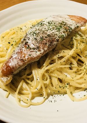 シンプル素材で☆鮭の生クリームパスタ-レシピのメイン写真