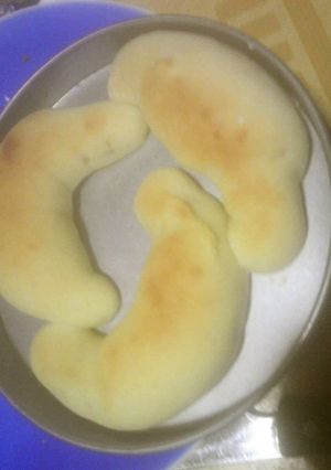 フライパンと炊飯器の保温で作る♪つのパン-レシピのメイン写真